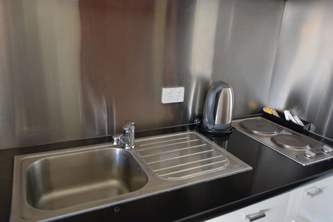 YTI Garden Hotel - Tourism Cairns 3