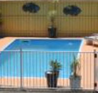 Twin Pines Motel - Tourism Cairns