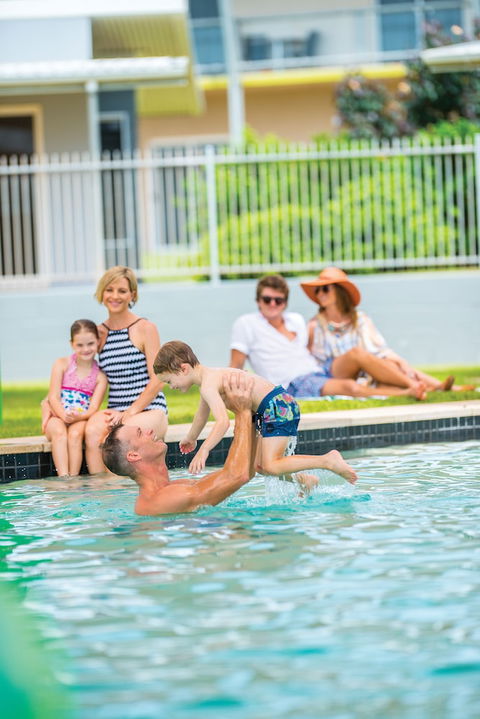 Club Tropical Resort Darwin - Tourism Cairns 0
