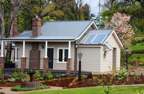 Marysville Garden Cottages - Tourism Cairns 0