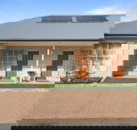 Coopers Colonial Motel - Tourism Cairns