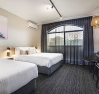 Nightcap at Springwood Hotel - Tourism Cairns