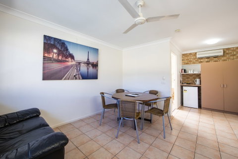 Caboolture Motel - Tourism Cairns 4
