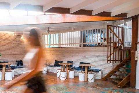 Wake Up! Byron Bay - Tourism Cairns 1