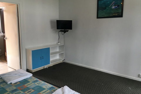 Mountway Holiday Apartments - Tourism Cairns 7