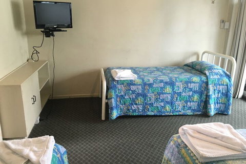 Mountway Holiday Apartments - Tourism Cairns 6