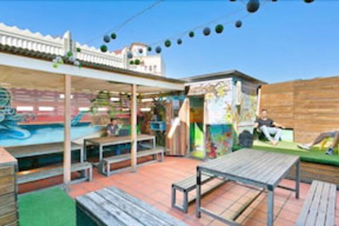 Funk House Backpackers - Tourism Cairns 0
