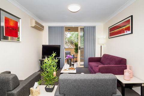 Eastwood Furnished Apartments - Tourism Cairns 4