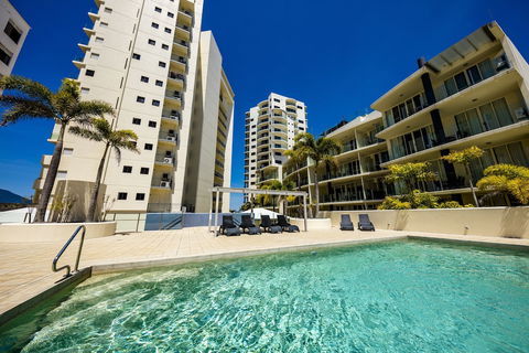 Jack & Newell Holiday Apartments - Tourism Cairns 5