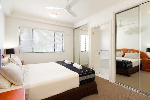 The Mediterranean Beachfront Apartments - Tourism Cairns 5