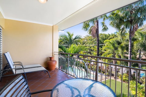 The York Beachfront Holiday Apartments - Tourism Cairns 5