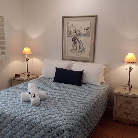 The York Beachfront Holiday Apartments - Tourism Cairns 4