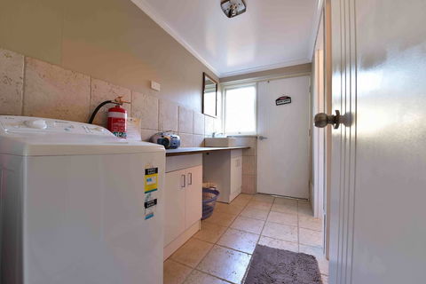 Kalbarri Sunset Villa - Tourism Cairns 6