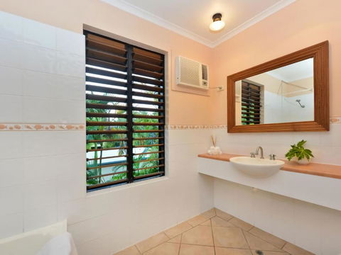 Balinese Breeze - Tourism Cairns 4