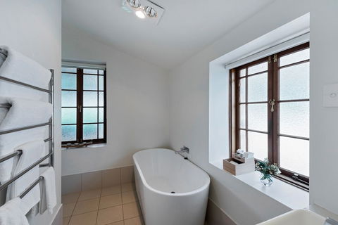 Jacobs Estate Cottage - Tourism Cairns 3