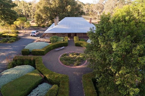 Jacobs Estate Cottage - Tourism Cairns 0
