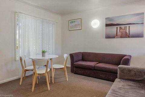 Jamaica Holiday Units - Tourism Cairns 1