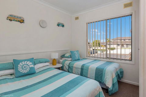 Jamaica Holiday Units - Tourism Cairns 3