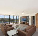 Seascape Apartments Unit 1201A Luxury apartment with views of the Gold Coast  Hinterland - Tourism Cairns
