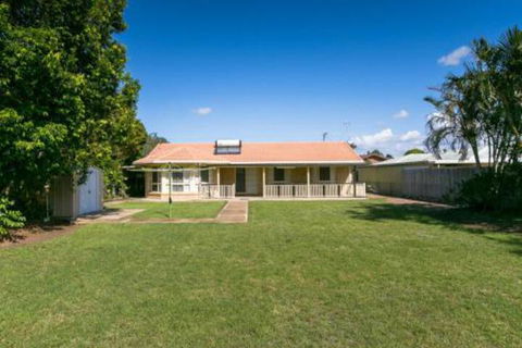Cozy Family Holiday House - Tourism Cairns 2