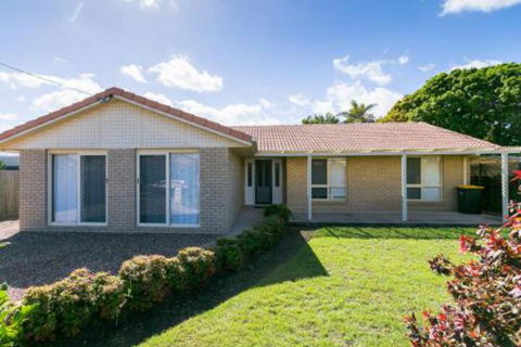 Cozy Family Holiday House - Tourism Cairns 6