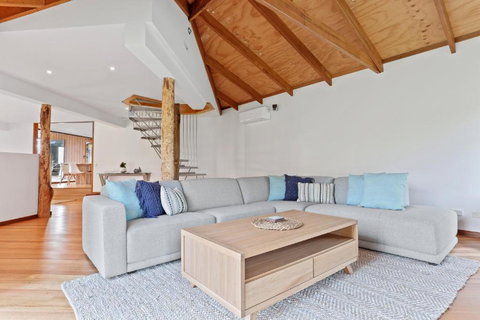 Tura Tree House - Tourism Cairns 4