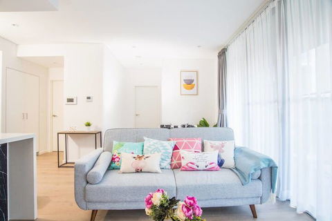 Warm Soul Apartment In The Heart Of Eastwood - Tourism Cairns 5