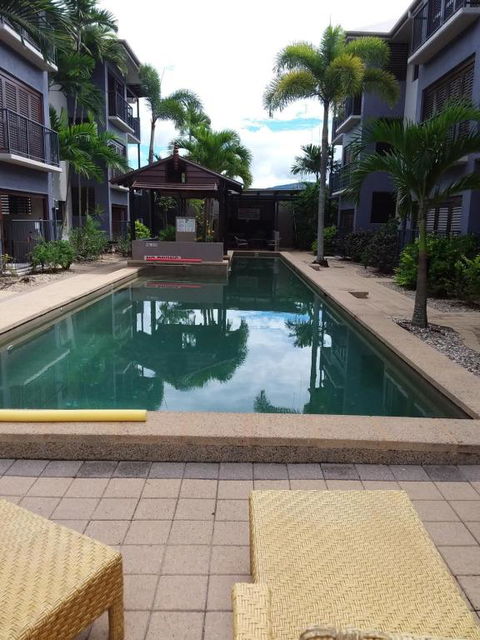 Jackies Studio Apartment - Tourism Cairns 1
