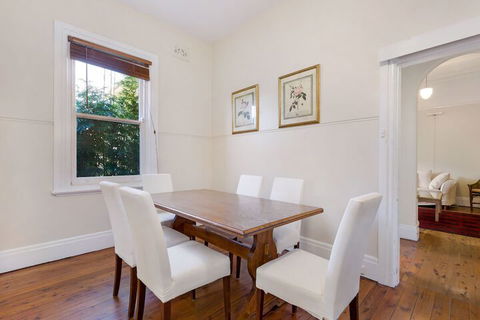 Drummoyne 3 Bedroom Home (62ALE) - Tourism Cairns 7