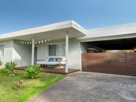 Callala Dreaming Mid Century Beach House - Tourism Cairns 2