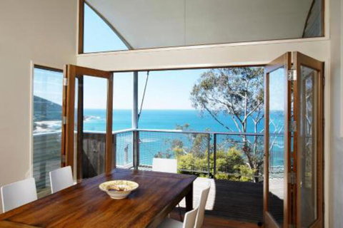 Wye View Architecturally Designed Stunning Views - Tourism Cairns 3