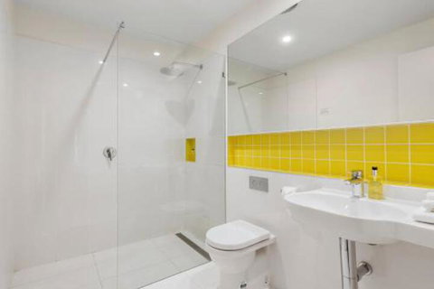 Wye View Architecturally Designed Stunning Views - Tourism Cairns 4