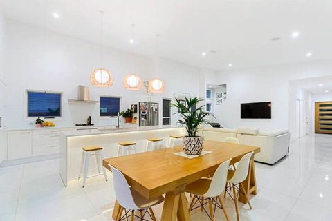 THE BEACH OASIS At 360 - Tourism Cairns 3