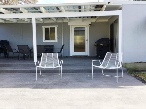 Callala Sun Modern & Functional - Tourism Cairns 1