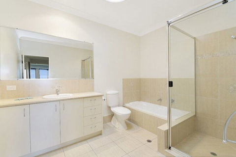 Castaways Beachside Family Retreat 44 Driftwood Drive - Tourism Cairns 2