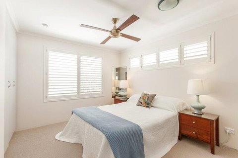 Home Away From Home With Sweeping Ocean Views Unit 12 60 Peregian Esplanade - Tourism Cairns 4