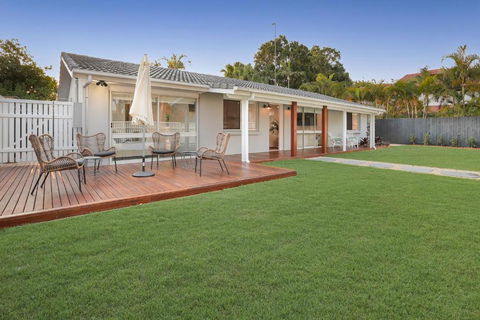 Walk To Hastings Street Noosa Sound - Tourism Cairns 5