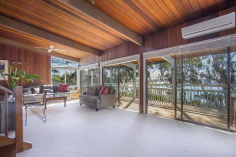 Surfers Ave 17 Narrawallee - Tourism Cairns 5