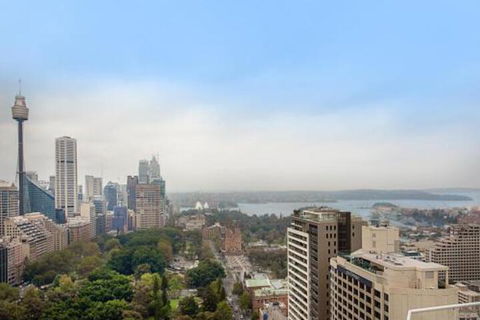 THE HYDEAWAY LUXE HYDE PARK CITY APARTMENT Hosted By LAbode Accommodation - Tourism Cairns 6