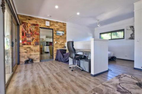 Sandy Feet Retreat Hervey Bay - Tourism Cairns 5