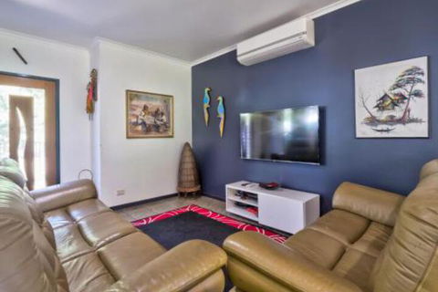 Sandy Feet Retreat Hervey Bay - Tourism Cairns 2