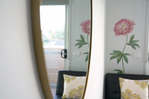 Waterfront Villa In Sanctuary Lakes - Tourism Cairns 3