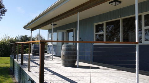 The Love Shack Bridport - Tourism Cairns 3