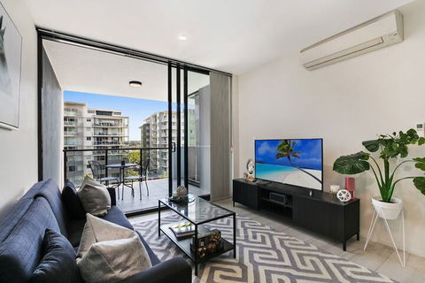 The Hamilton (I715) - Tourism Cairns 7