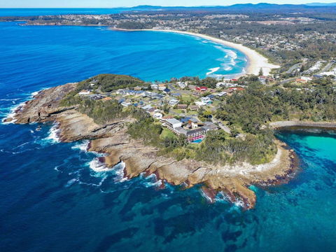 DAVIES STREET MOLLYMOOK 4 / 14 - Tourism Cairns 1