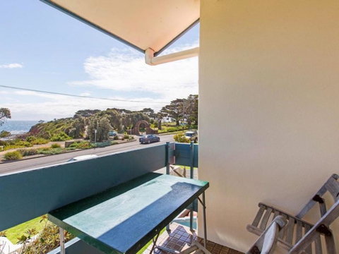 SEAVIEWS MORNINGTON.... - Tourism Cairns 5