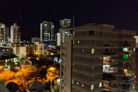 Stunning Two-storey Apartment In Perth's CBD - Tourism Cairns 4