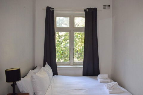 Incredible Location One Bedroom Apartment - Tourism Cairns 7