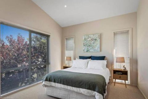 DRIFTWOOD VILLA Free Wifi Walk To Beach - Tourism Cairns 0