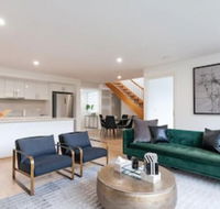 Modern Stylish Penthouse - Tourism Cairns
